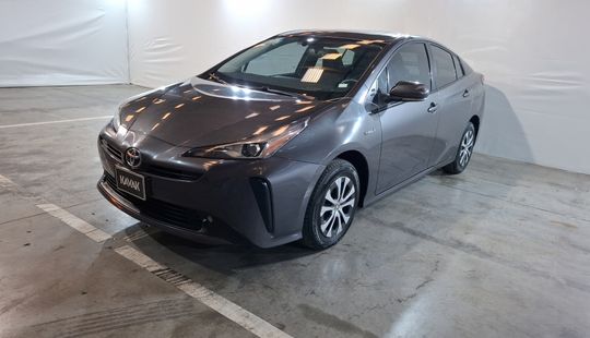 Toyota • Prius