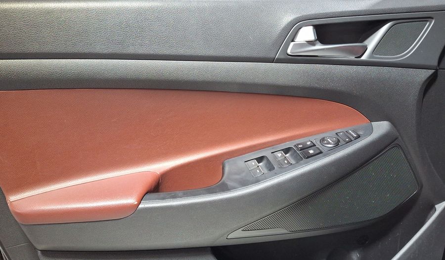 Hyundai Tucson 2.0 LIMITED TECH NAVI AT Suv 2017