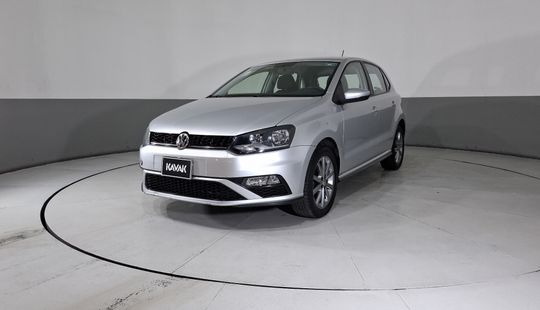 Volkswagen • Polo