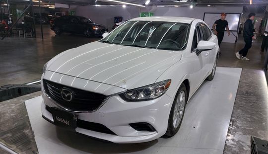 Mazda • Mazda 6