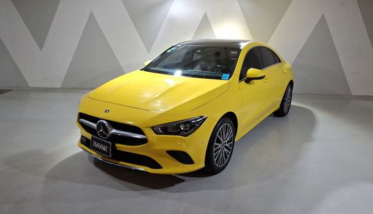 Mercedes Benz • Clase CLA