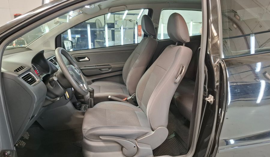 Volkswagen Fox 1.6 TRENDLINE Hatchback 2012