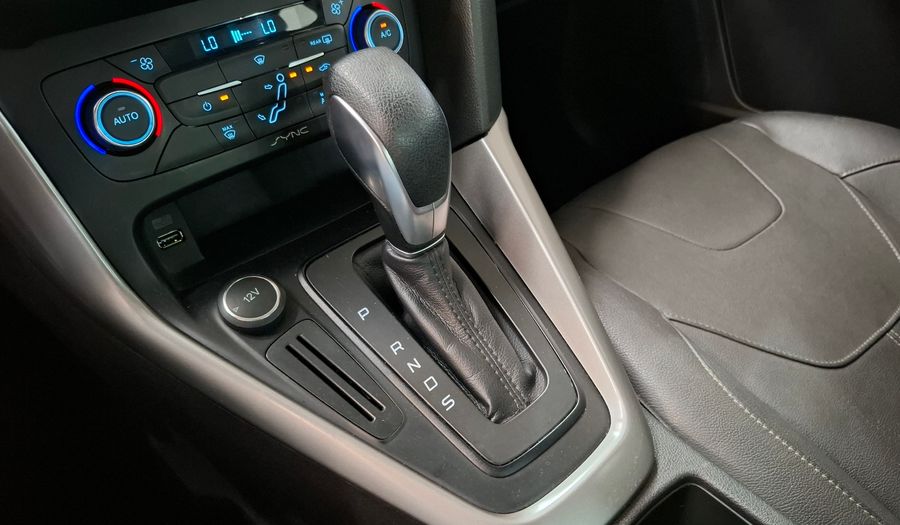 Ford Focus Iii 2.0 SE PLUS AT Sedan 2018