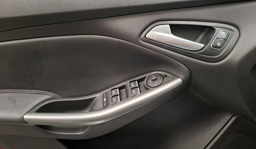 Ford Focus Iii 2.0 SE PLUS AT Sedan 2018