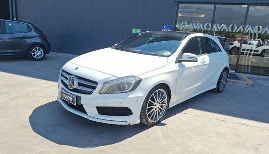 Mercedes Benz • Clase A