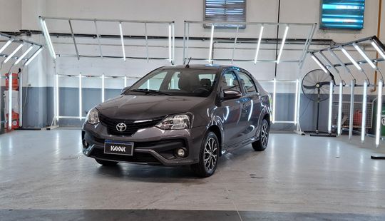 Toyota • Etios