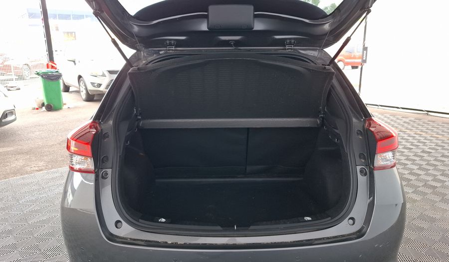 Toyota Yaris 1.5 S CVT Hatchback 2025