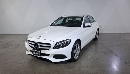 Mercedes Benz • Clase C