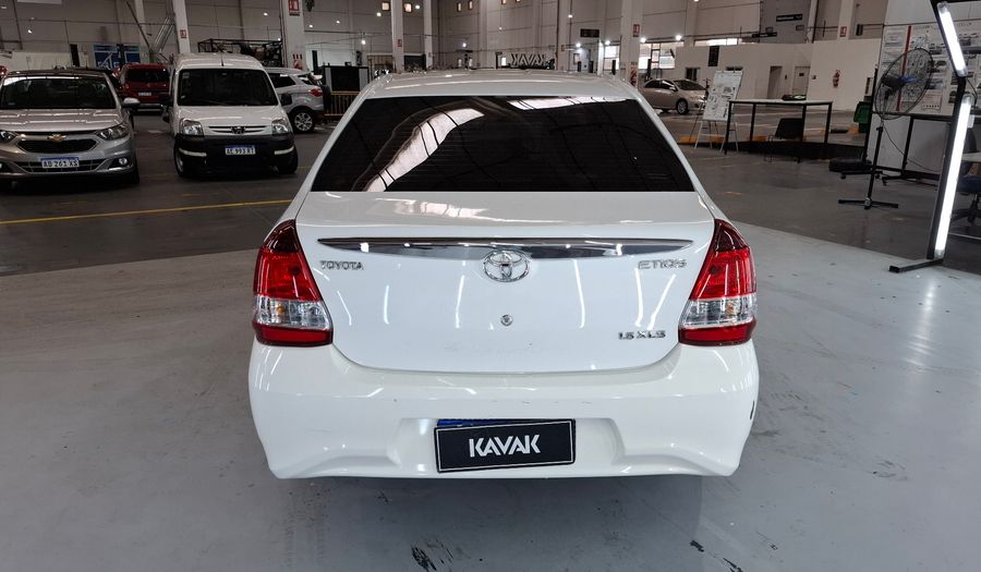 Toyota Etios 1.5 XLS AUTO Sedan 2021