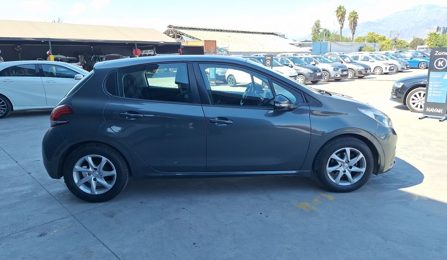 Peugeot 208 1.2 PURETECH 82 ACTIVE PACK Hatchback 2017