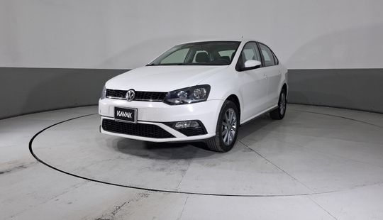 Volkswagen • Vento