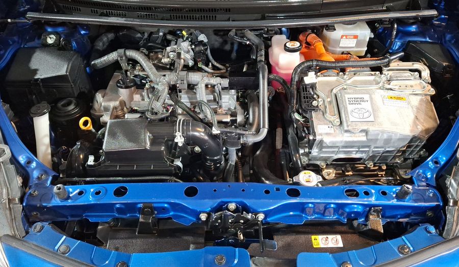 Toyota Prius 1.8 HYBRID PREMIUM SR Hatchback 2019