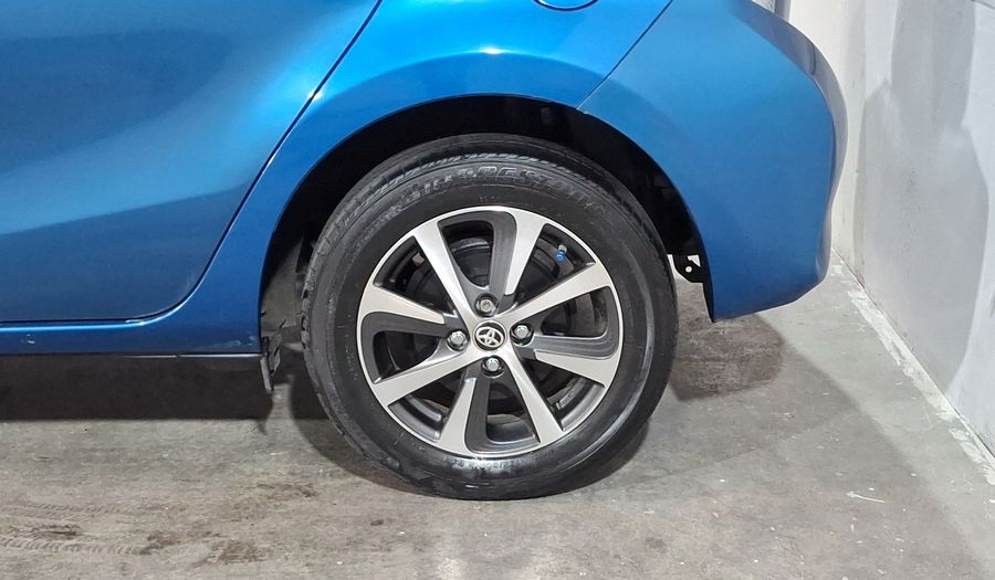 Toyota Prius 1.8 HYBRID PREMIUM SR Hatchback 2019