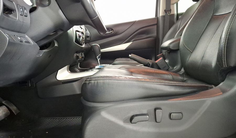 Nissan Np300 2.5 LE DIESEL AUTO 4WD Pickup 2018
