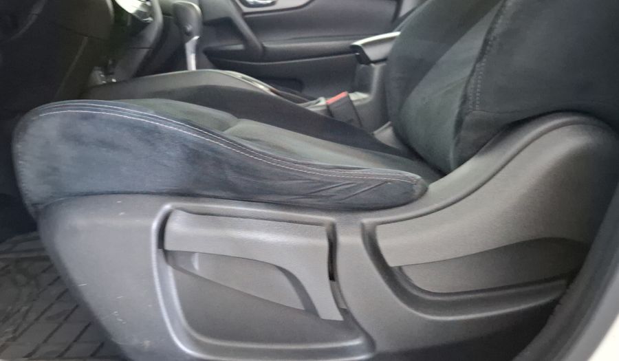 Nissan X-trail 2.5 SENSE 2 ROW CVT Suv 2017