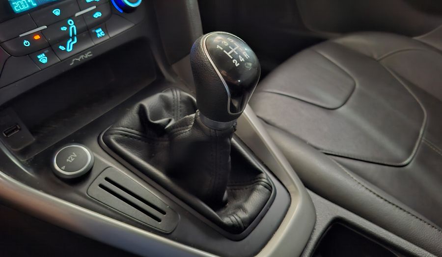 Ford Focus Iii 2.0 SE PLUS Hatchback 2017