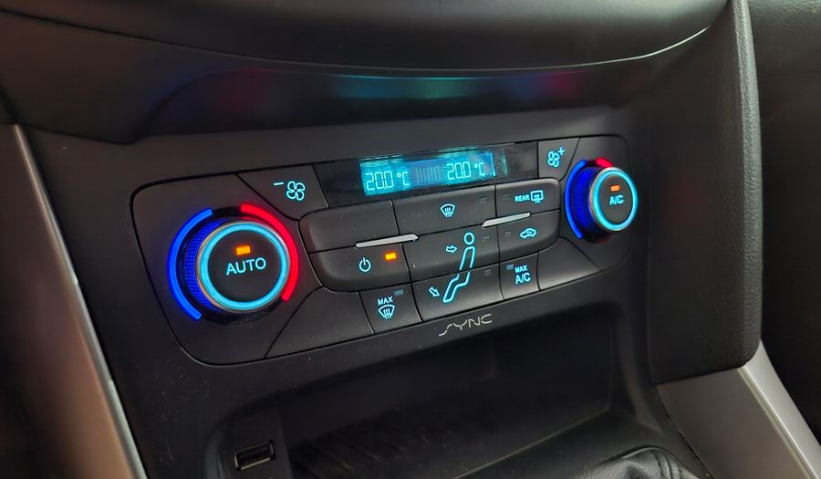 Ford Focus Iii 2.0 SE PLUS Hatchback 2017