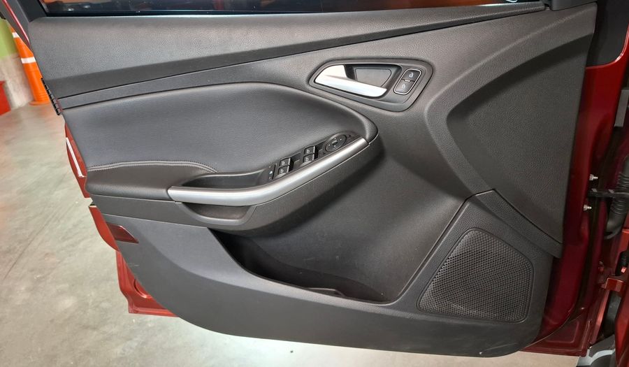 Ford Focus Iii 2.0 SE PLUS Hatchback 2017