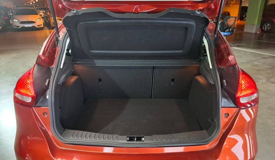 Ford Focus Iii 2.0 SE PLUS Hatchback 2017