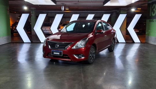 Nissan • Versa