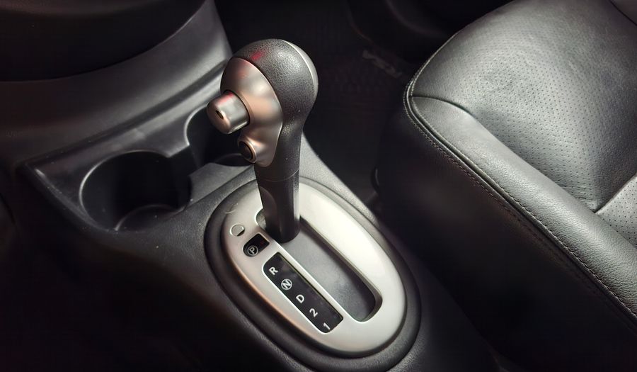 Nissan Versa 1.6 EXCLUSIVE AUTO Sedan 2017