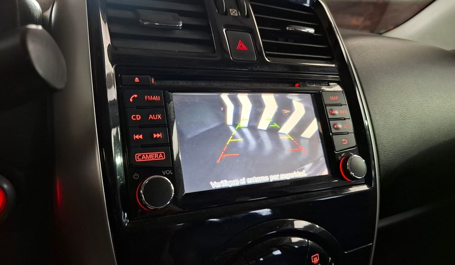 Nissan Versa 1.6 EXCLUSIVE AUTO Sedan 2017