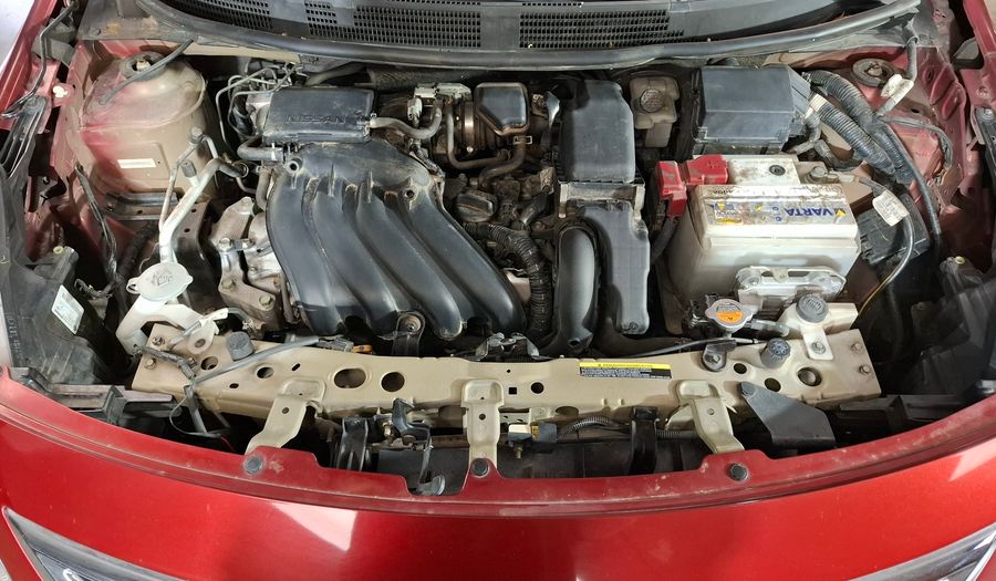 Nissan Versa 1.6 EXCLUSIVE AUTO Sedan 2017