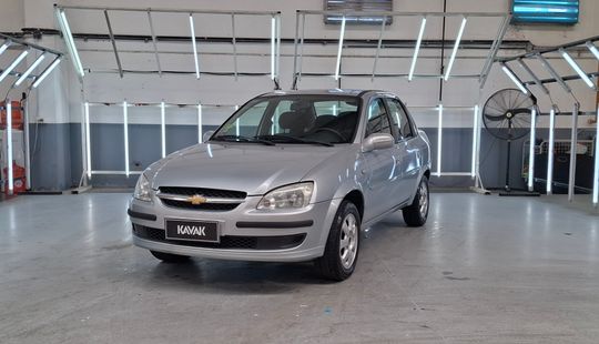 Chevrolet • Corsa Classic