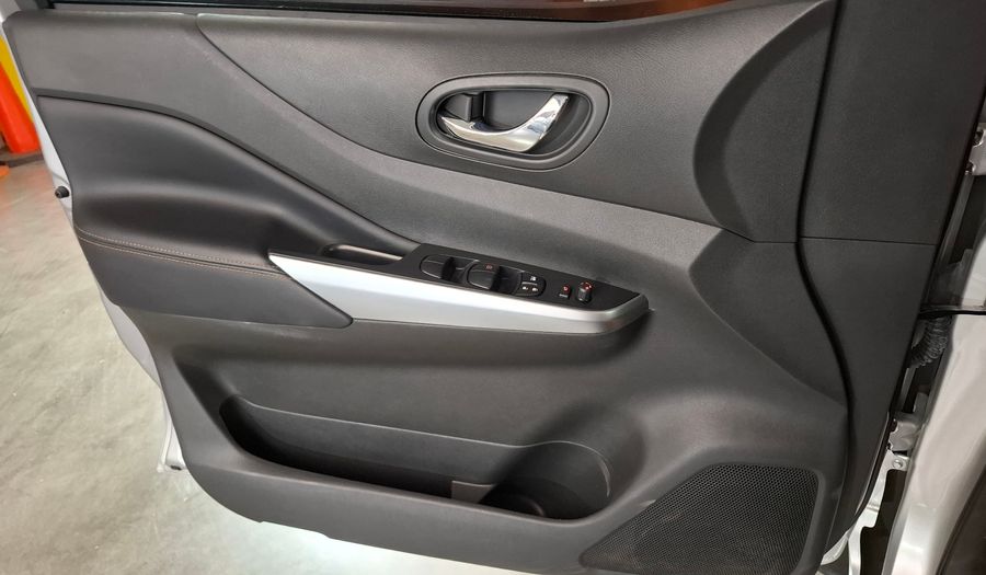 Nissan Frontier 2.3 TD NP300 PLATINUM 4WD AUTO Pickup 2022