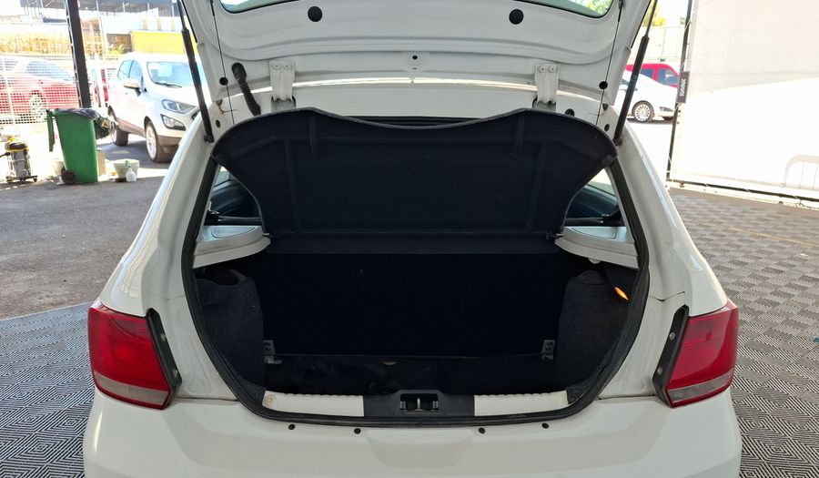 Volkswagen Gol Trend 1.6 HIGHLINE Hatchback 2015
