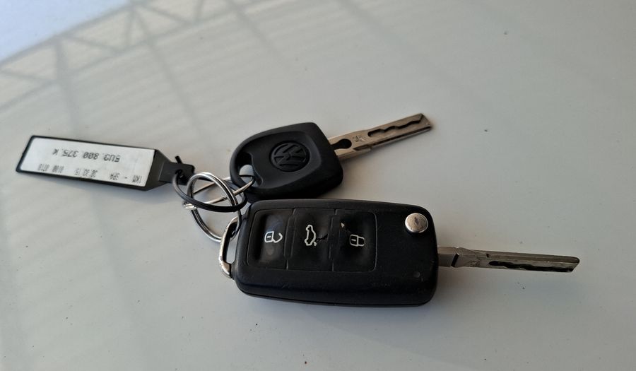 Volkswagen Gol Trend 1.6 HIGHLINE Hatchback 2015