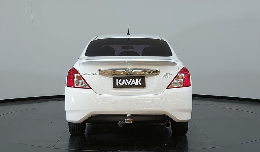 Nissan Versa 1.6 UNIQUE Sedan 2016