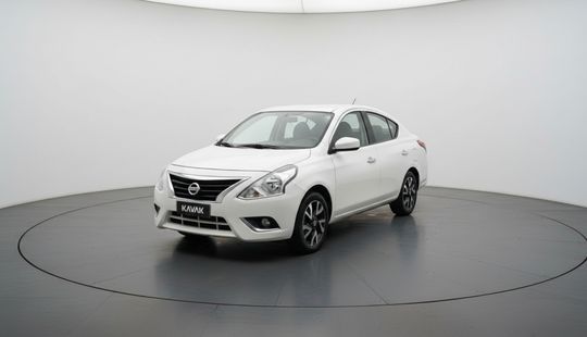 Nissan • Versa