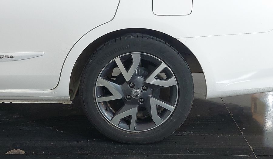 Nissan Versa 1.6 UNIQUE Sedan 2016