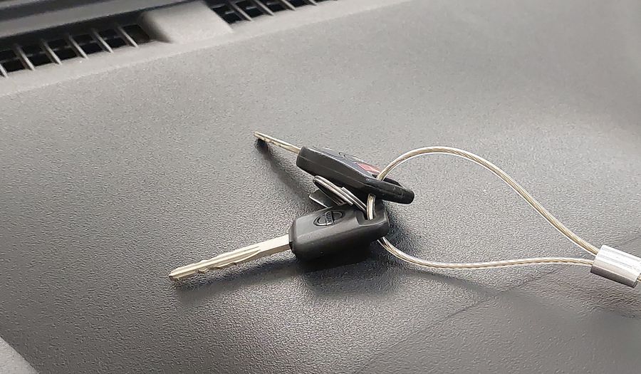 Nissan Versa 1.6 UNIQUE Sedan 2016