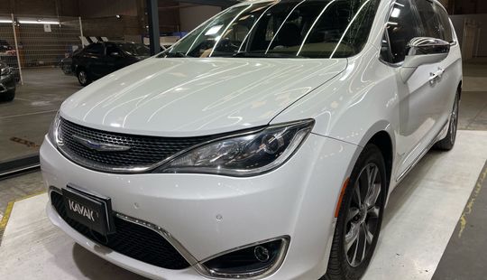 Chrysler • Pacifica