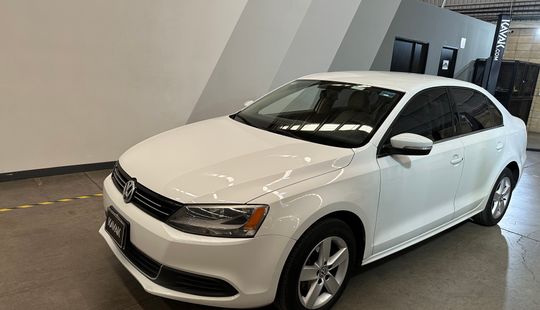 Volkswagen • Jetta