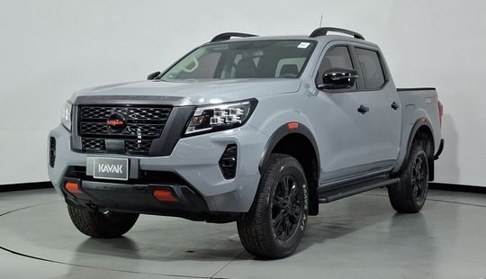 Nissan • Frontier