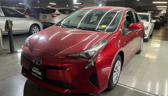 Toyota • Prius