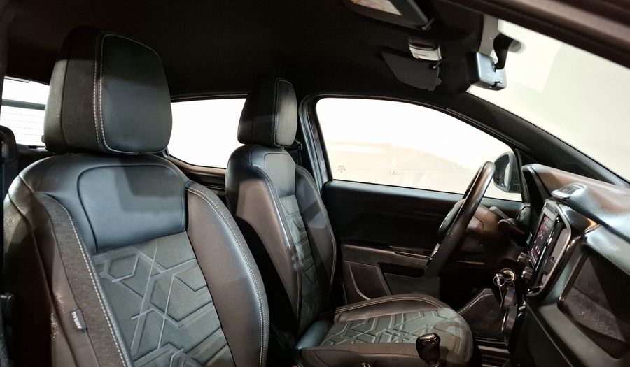 Ram 700 1.3 LARAMIE CREW CAB Pickup 2023