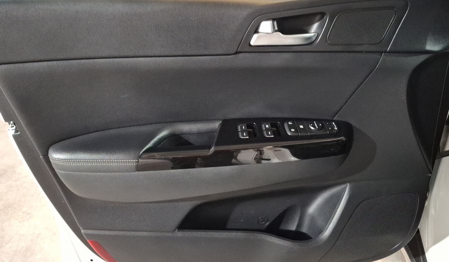 Kia Sportage 2.4 SXL AT Suv 2017