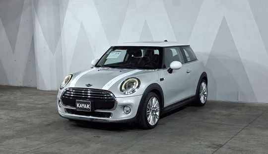 Mini • Cooper