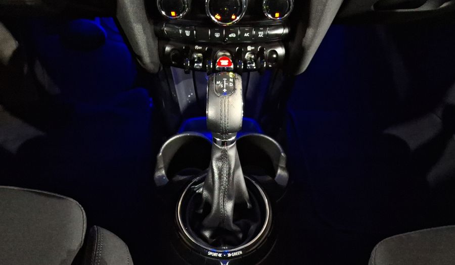 Mini Cooper 1.5 COOPER CHILI AT Hatchback 2017