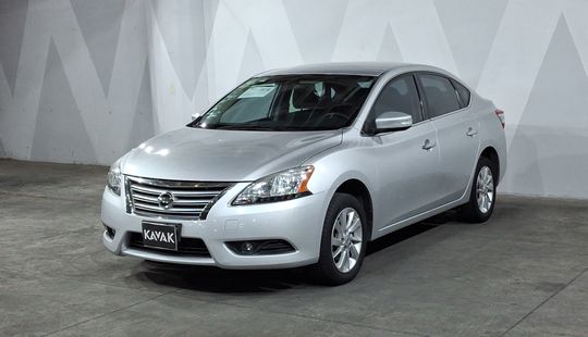 Nissan • Sentra