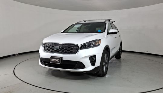 Kia • Sorento
