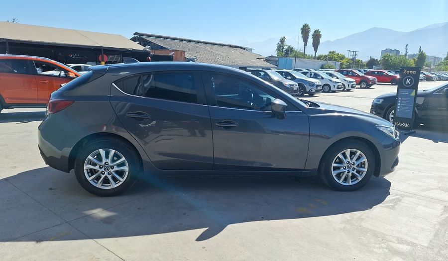 Mazda 3 2.0 SKYACTIV-G V Hatchback 2015