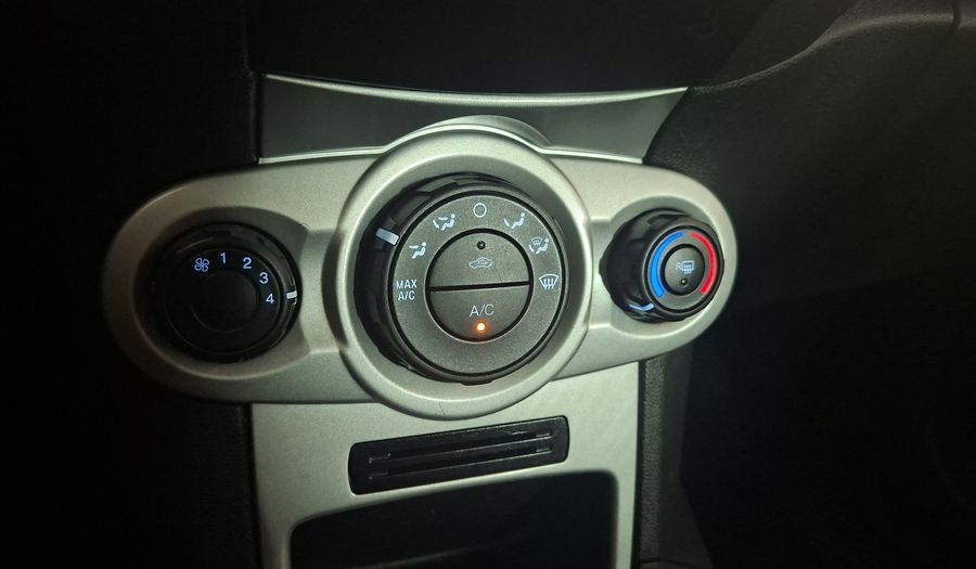 Ford Fiesta 1.6 SE Sedan 2019