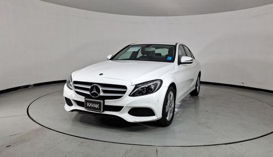 Mercedes Benz • Clase C