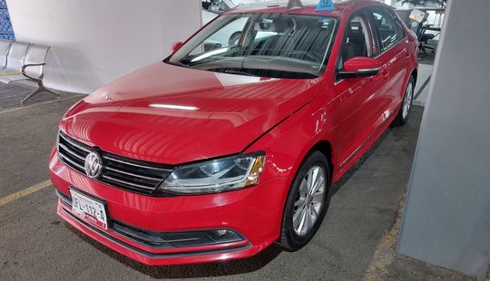 Volkswagen • Jetta