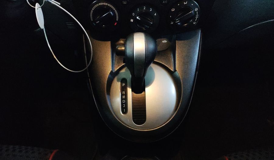 Mazda 2 1.5 SPORT TA Hatchback 2013